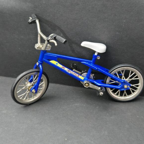Haro Zippo Flick Trix Freestyle 1997 Blue BMX X Stunt Bike Fidget Toy Metal - Picture 1 of 13